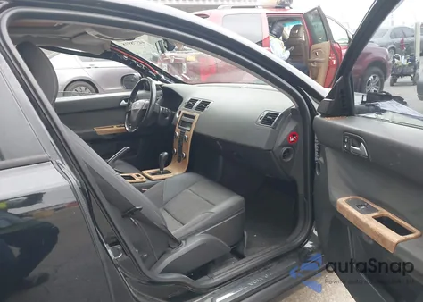 2009 Volvo S40 2.4I from USA, damaged, VIN YV1MS390592453395